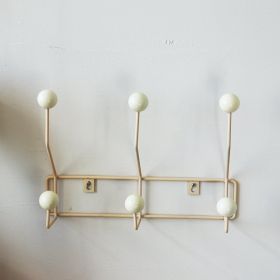 South Korea Coat And Cap Hook Decoration B & B Clothing Store Dessert Solid Cream Iron Hook (Option: Milky White 3 Hooks)